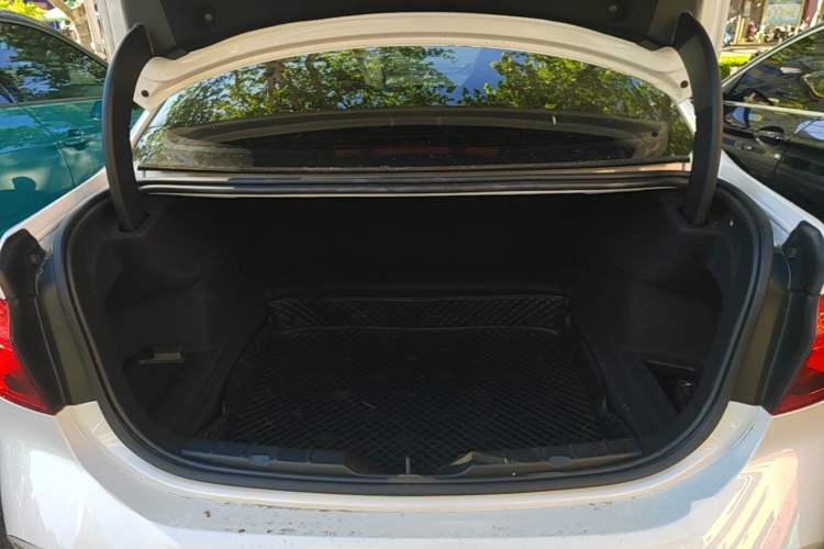Used BMW 1 Series 2022 125i M Sport Night Edition Trunk