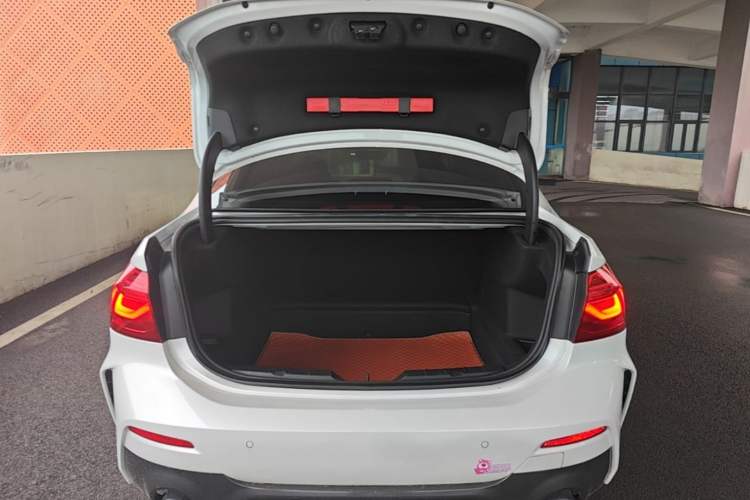 Used BMW 1 Series 2022 125i M Sport Night Edition Trunk