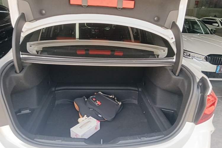 Used BMW 1 Series 2022 125i M Sport Night Edition Trunk