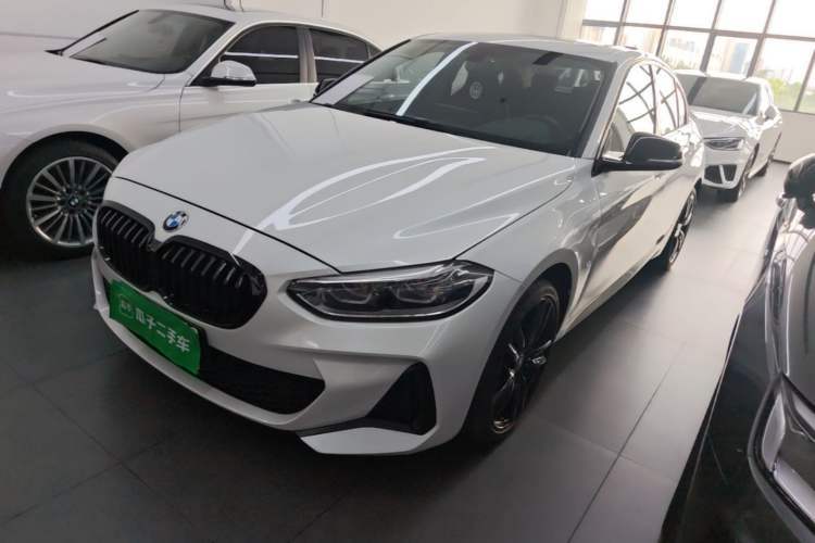 BMW 1 Series 2022 125i M Sport Night Edition usata Guazi used car, China used car export, Used car for sale, Used cars, Cheapest cars for sale