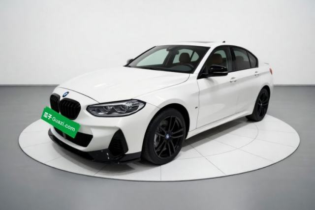 Ojetý BMW 1 Series 2022 125i M Sport Night Edition