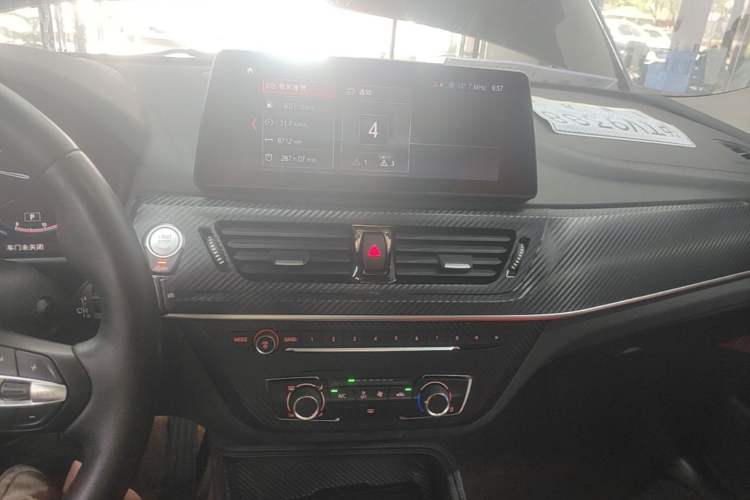 Used BMW 1 Series 2023 125i M Sport Night Edition Audio And AC Panel