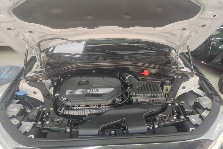 Used BMW 1 Series 2023 125i M Sport Night Edition Engine Bay