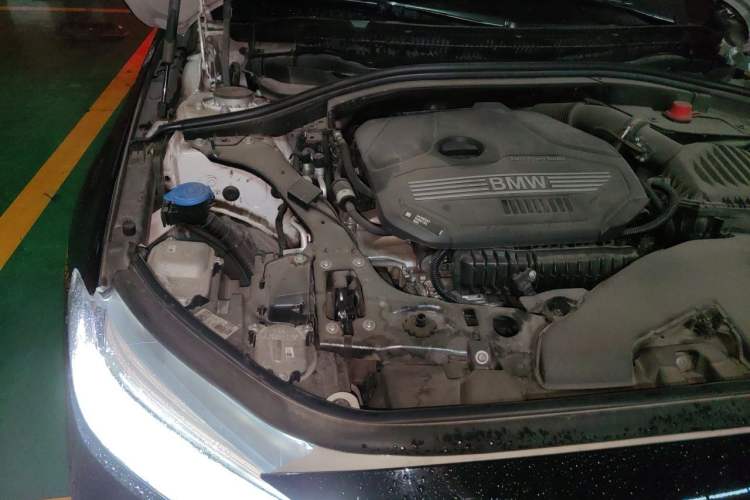 Used BMW 1 Series 2023 120i M Sport Night Edition Engine Bay Right