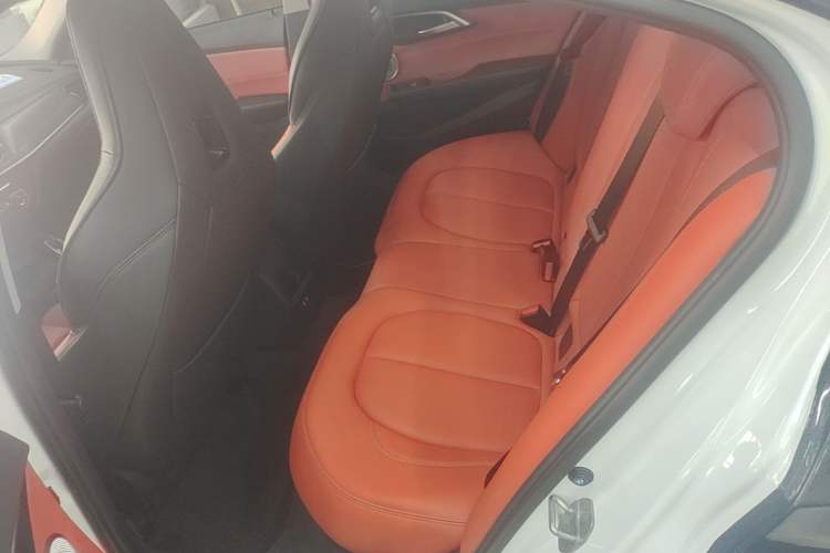 Used BMW 1 Series 2023 125i M Sport Night Edition Left Rear Seat