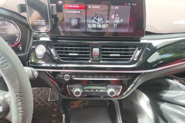 Used BMW 1 Series 2023 125i M Sport Night Edition Audio And AC Panel