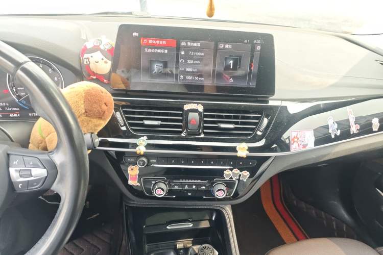 Used BMW 1 Series 2023 125i M Sport Night Edition Audio And AC Panel