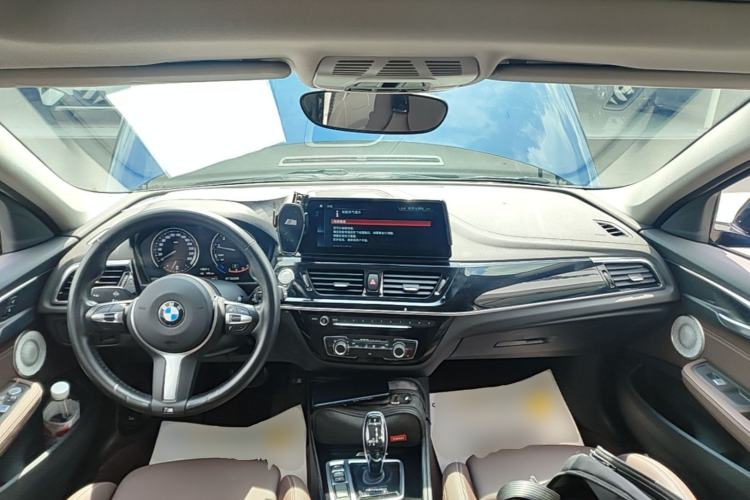 Used BMW 1 Series 2023 125i M Sport Night Edition Center Console