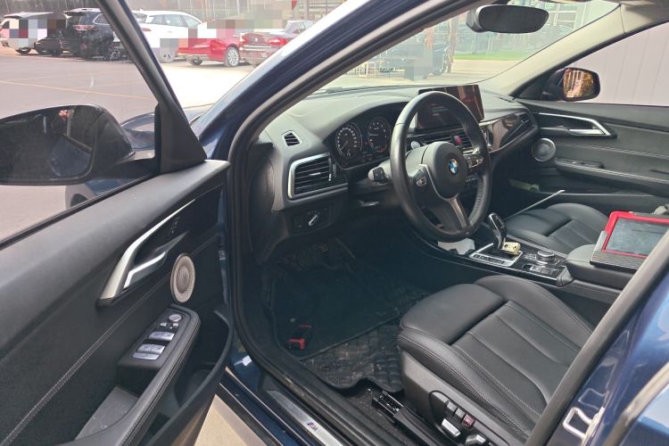 Used BMW 1 Series 2023 125i M Sport Night Edition Driver Seat