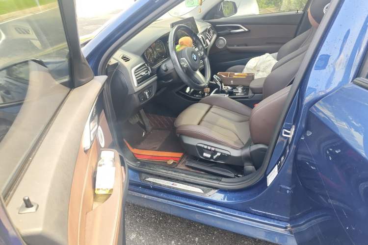 Used BMW 1 Series 2023 125i M Sport Night Edition Driver Seat
