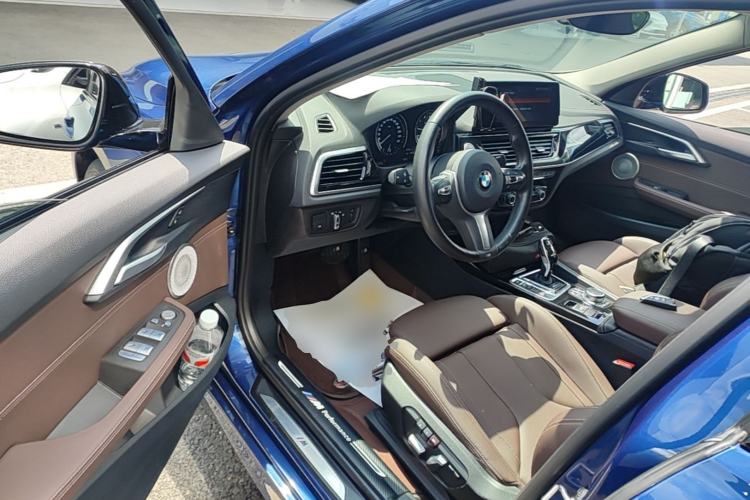 Used BMW 1 Series 2023 125i M Sport Night Edition Driver Seat