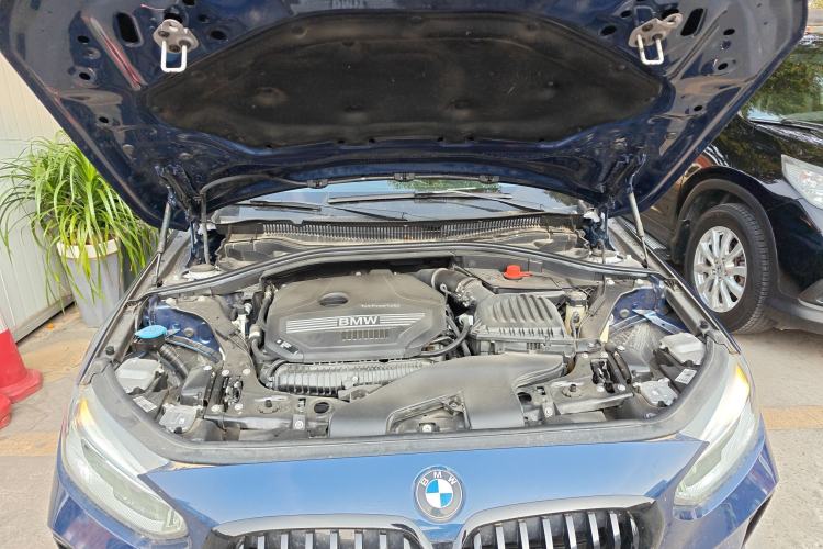 Used BMW 1 Series 2023 125i M Sport Night Edition Engine Bay