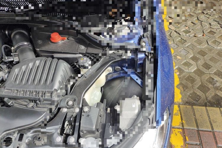 Used BMW 1 Series 2023 125i M Sport Night Edition Engine Bay Left