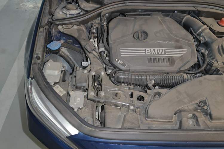 Used BMW 1 Series 2023 125i M Sport Night Edition Engine Bay Right