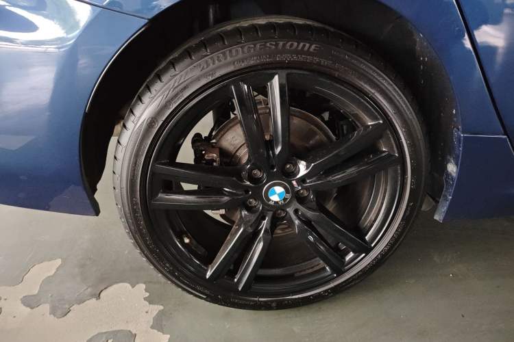 Used BMW 1 Series 2023 125i M Sport Night Edition Exterior 5