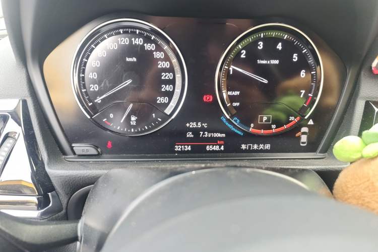 Used BMW 1 Series 2023 125i M Sport Night Edition Odometer Close Up