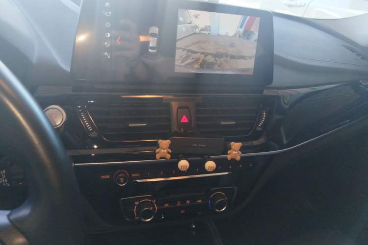 Used BMW 1 Series 2023 120i M Sport Night Edition Audio And AC Panel
