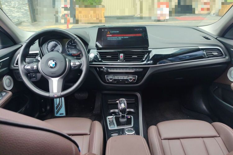 Used BMW 1 Series 2023 125i M Sport Night Edition Center Console