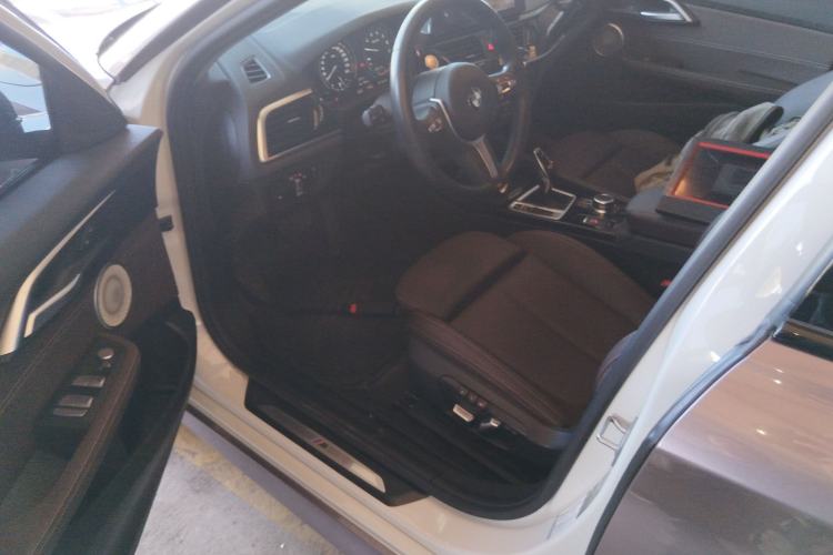 Used BMW 1 Series 2023 120i M Sport Night Edition Driver Seat