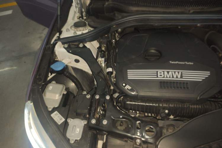 Used BMW 1 Series 2023 125i M Sport Night Edition Engine Bay Right