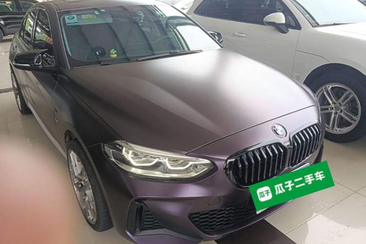 Used BMW 1 Series 2023 125i M Sport Night Edition Front Right 45 Deg