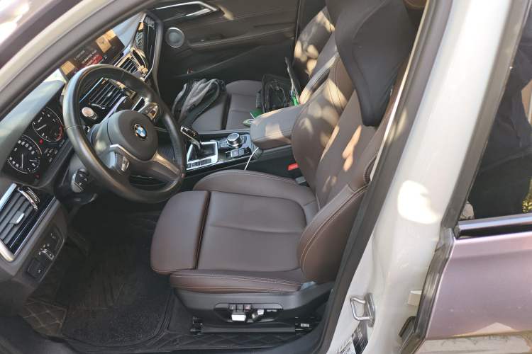 Used BMW 1 Series 2023 120i M Sport Night Edition Left Front Seat