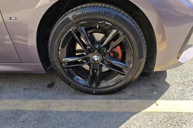 Used BMW 1 Series 2023 120i M Sport Night Edition Right Front Wheel Hub