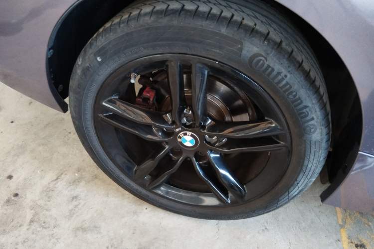Used BMW 1 Series 2023 120i M Sport Night Edition Right Rear Wheel Hub