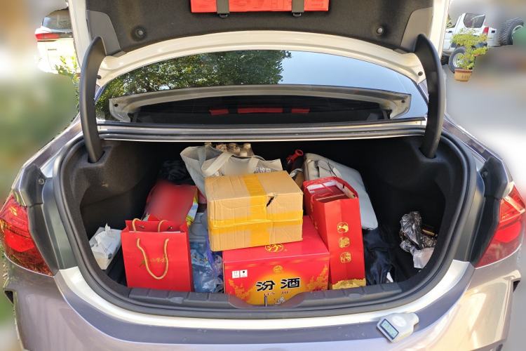 Used BMW 1 Series 2023 120i M Sport Night Edition Trunk