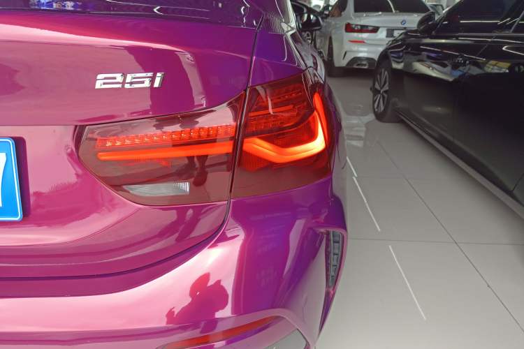 Used BMW 1 Series 2023 125i M Sport Night Edition Exterior 6