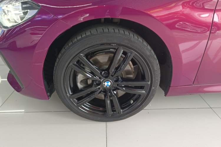 Used BMW 1 Series 2023 125i M Sport Night Edition Exterior 7