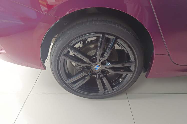 Used BMW 1 Series 2023 125i M Sport Night Edition Exterior 8