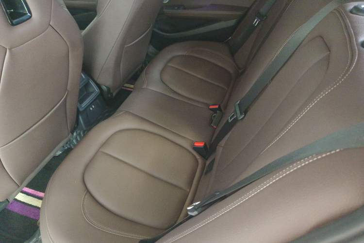 Used BMW 1 Series 2023 125i M Sport Night Edition Interior 4
