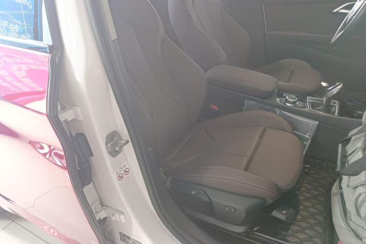 Used BMW 1 Series 2023 125i M Sport Night Edition Right Front Seat
