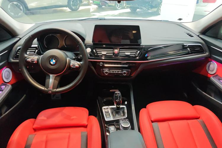 Used BMW 1 Series 2023 125i M Sport Night Edition Center Console