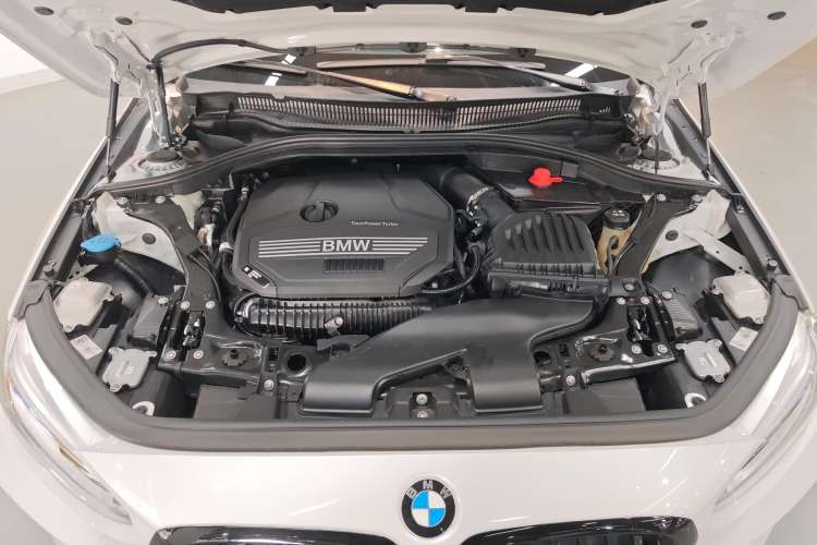 Used BMW 1 Series 2023 125i M Sport Night Edition Engine Bay