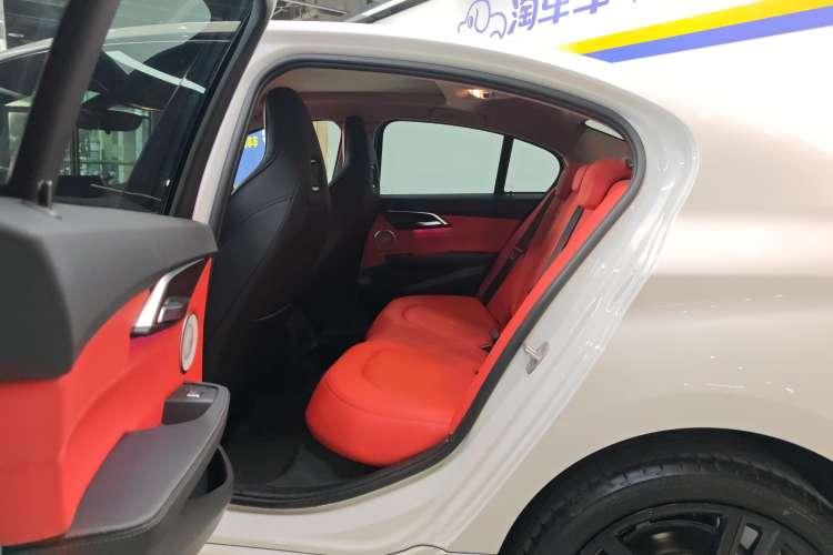 Used BMW 1 Series 2023 125i M Sport Night Edition Right Rear Seat