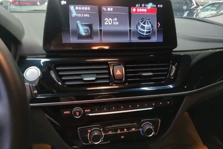 Used BMW 1 Series 2023 120i M Sport Night Edition Audio And AC Panel