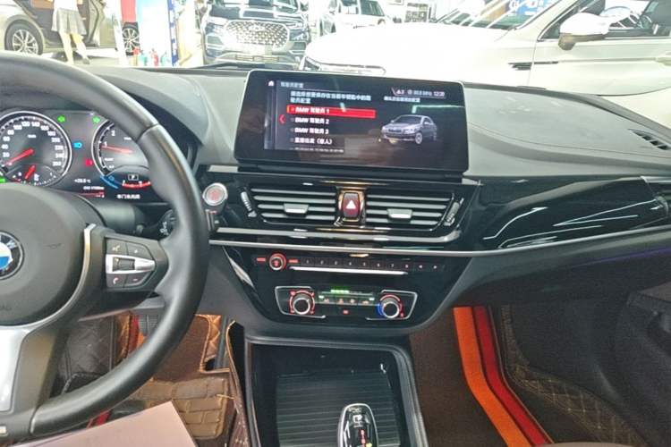 Used BMW 1 Series 2023 125i M Sport Night Edition Audio And AC Panel