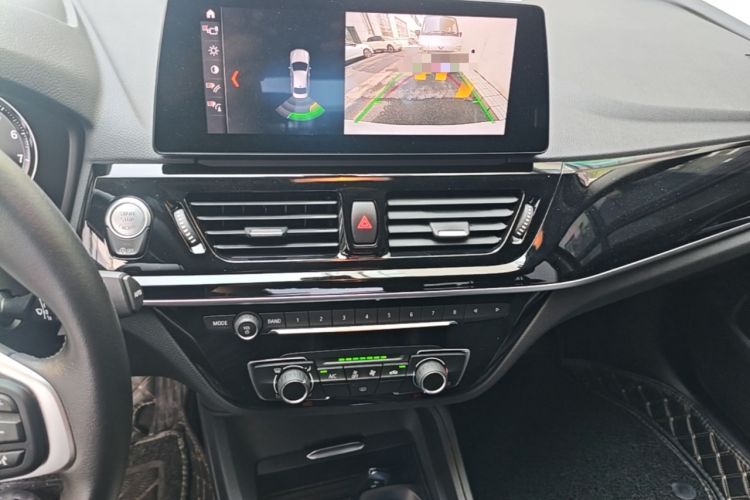 Used BMW 1 Series 2023 120i M Sport Edition Audio And AC Panel