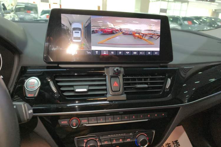 Used BMW 1 Series 2023 125i M Sport Night Edition Audio And AC Panel