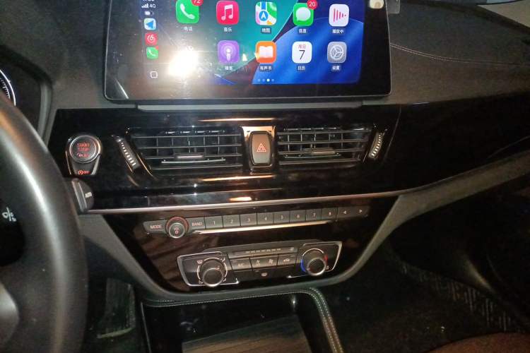 Used BMW 1 Series 2023 120i M Sport Night Edition Audio And AC Panel
