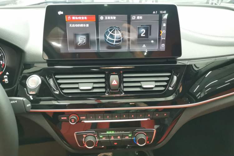 Used BMW 1 Series 2023 125i M Sport Night Edition Audio And AC Panel