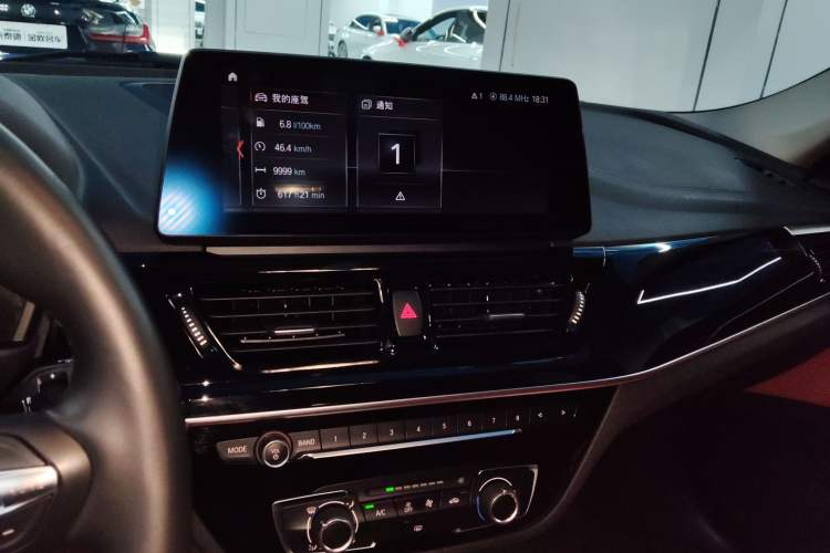 Used BMW 1 Series 2023 125i M Sport Night Edition Audio And AC Panel