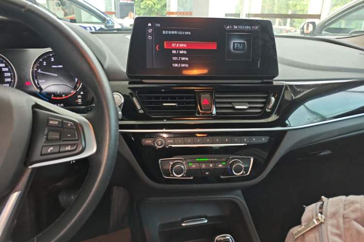 Used BMW 1 Series 2023 120i M Sport Edition Audio And AC Panel