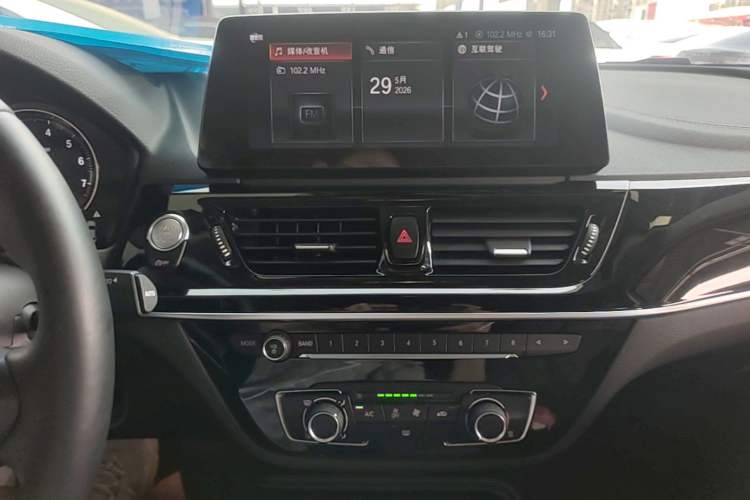 Used BMW 1 Series 2023 125i M Sport Night Edition Audio And AC Panel