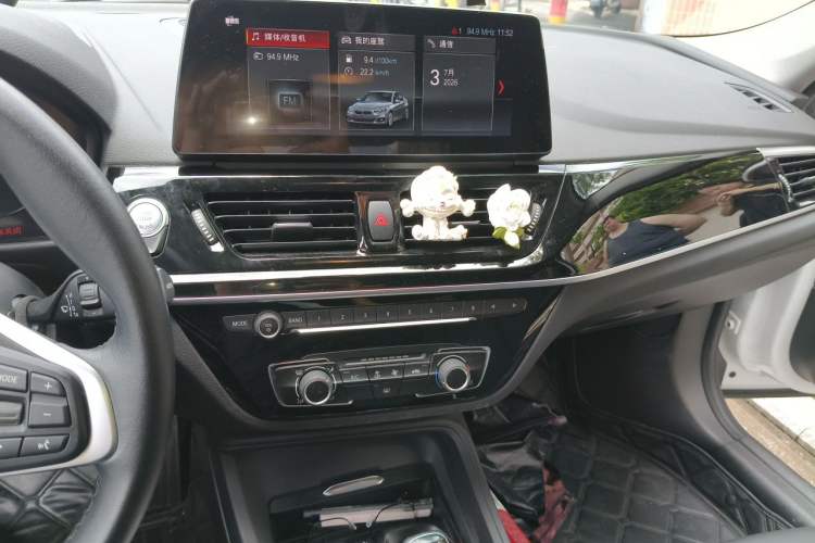 Used BMW 1 Series 2023 120i M Sport Edition Audio And AC Panel