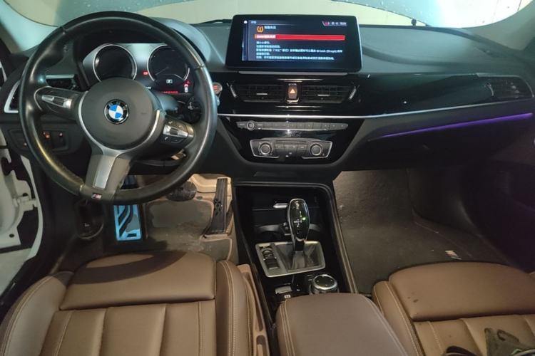 Used BMW 1 Series 2023 125i M Sport Night Edition Center Console