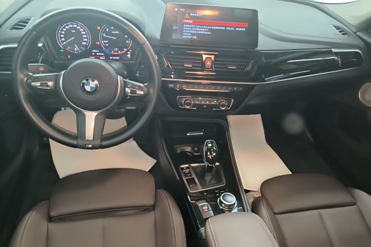 Used BMW 1 Series 2023 120i M Sport Night Edition Center Console