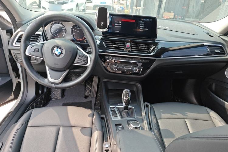 Used BMW 1 Series 2023 120i M Sport Edition Center Console